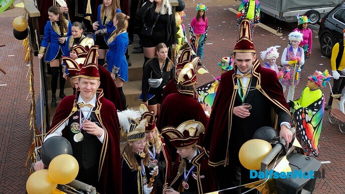 Druk bezochte carnavalsoptocht Lemelerveld - Foto: Ingezonden foto