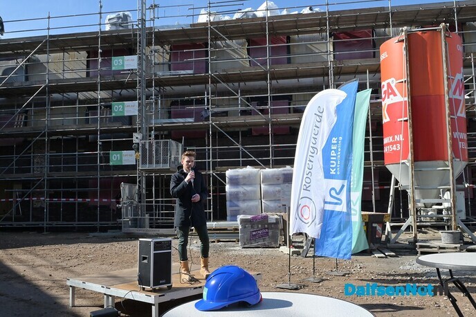 Nieuwbouw Rosengaerde bereikt hoogste punt - Foto: Johan Bokma