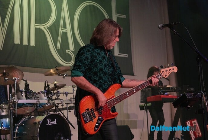 Fleetwood Mac cover band verovert harten van Dalfser publiek - Foto: Johan Bokma