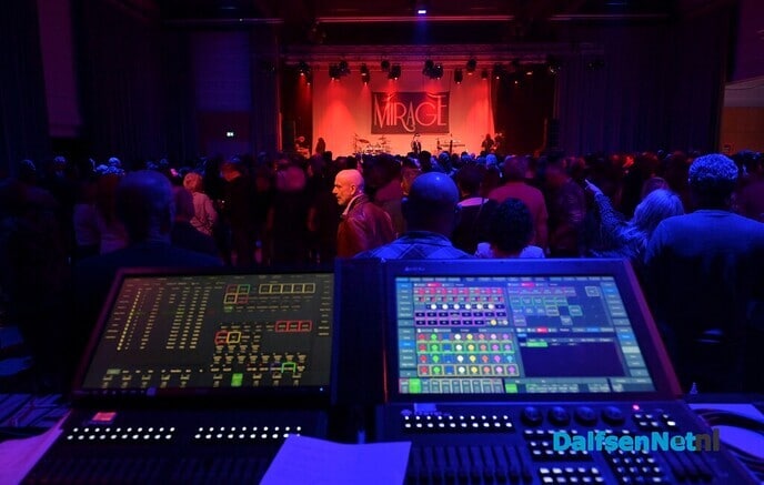 Fleetwood Mac cover band verovert harten van Dalfser publiek - Foto: Johan Bokma