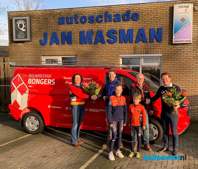 Verlenging kledingsponsors van de IJsclub Stokvisdennen! - Foto: Ingezonden foto