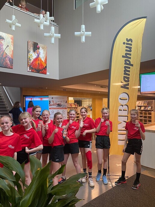 Schoolhandbaltoernooi - Foto: Ingezonden foto