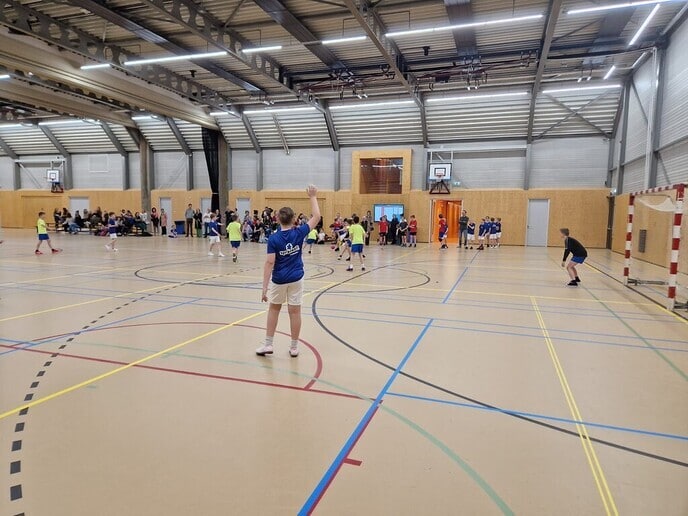 Schoolhandbaltoernooi - Foto: Ingezonden foto