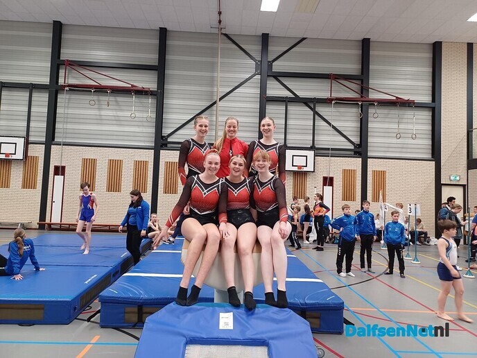 Turnsters gym vereniging Nieuwleusen  op het podium - Foto: Ingezonden foto