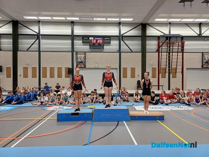 Turnsters gym vereniging Nieuwleusen  op het podium - Foto: Ingezonden foto