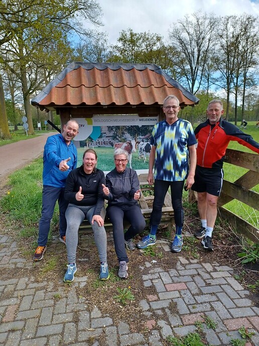 Trainingsgroep klaar voor De Dalfser Obstakelloop van 28 april - Foto: Ingezonden foto