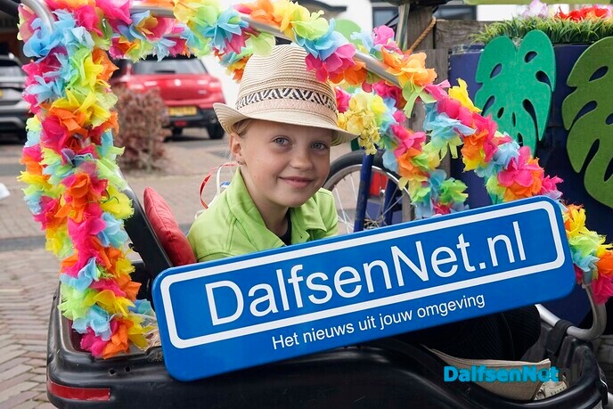 Foto’s met bordje Dalfsennet (deel 1) - Foto: Paul Scholten
