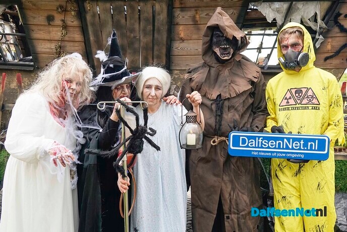 Foto’s met bordje Dalfsennet (deel 1) - Foto: Paul Scholten