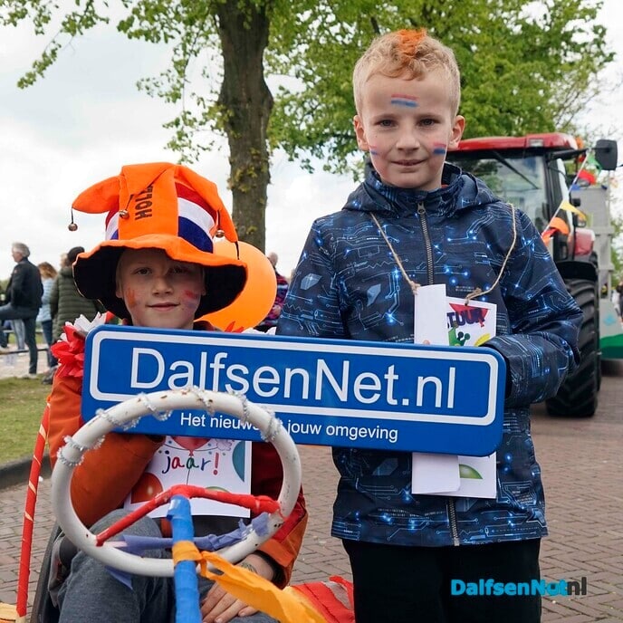 Foto’s met bordje Dalfsennet (deel 1) - Foto: Paul Scholten