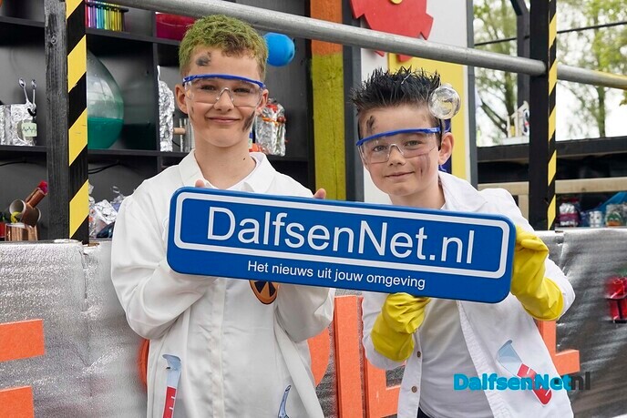 Foto’s met bordje Dalfsennet (deel 1) - Foto: Paul Scholten