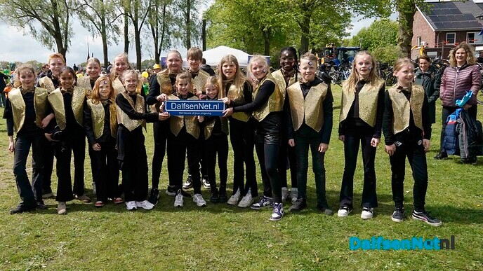Foto’s met bordje Dalfsennet (deel 2) - Foto: Paul Scholten