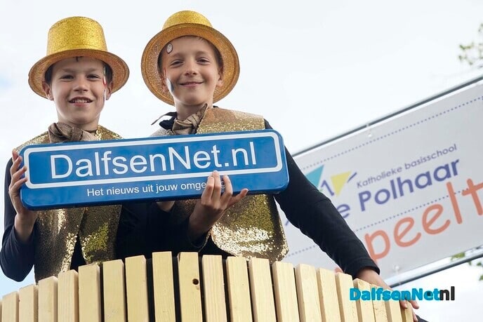 Foto’s met bordje Dalfsennet (deel 2) - Foto: Paul Scholten
