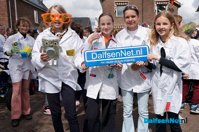 Foto’s met bordje Dalfsennet (deel 2) - Foto: Paul Scholten