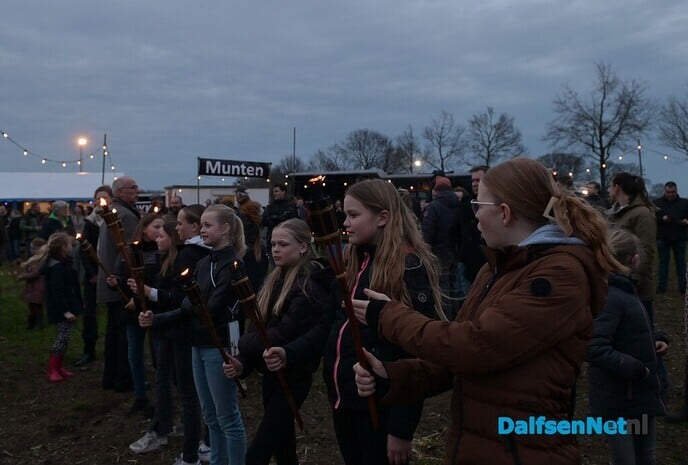 Paasvuur in Hoonhorst & Paasvuur Ankum - Foto: Johan Bokma