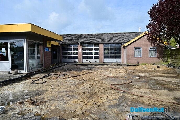 Tankstation ontmanteld bij Autobedrijf Lindeboom - Foto: Johan Bokma