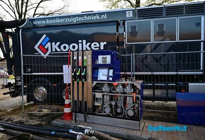 Tankstation ontmanteld bij Autobedrijf Lindeboom - Foto: Johan Bokma