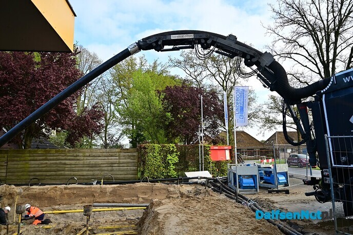 Tankstation ontmanteld bij Autobedrijf Lindeboom - Foto: Johan Bokma