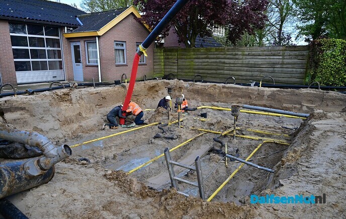Tankstation ontmanteld bij Autobedrijf Lindeboom - Foto: Johan Bokma