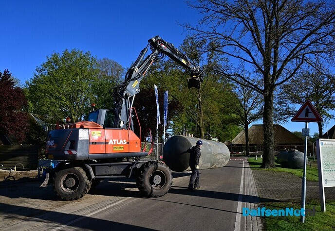 Tankstation ontmanteld bij Autobedrijf Lindeboom - Foto: Johan Bokma