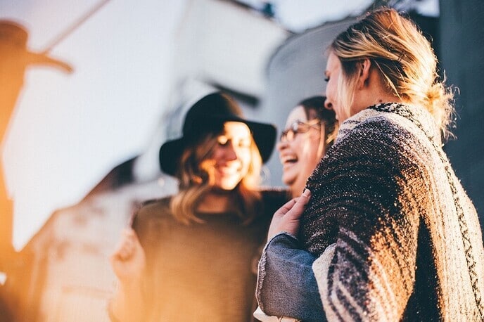 10 creatieve manieren om je geliefden en vrienden te verrassen