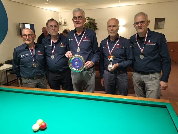 BV De Brouwerij 1 Districts kampioen middag biljart - Foto: Ingezonden foto
