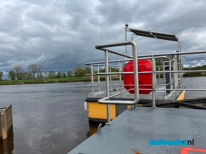 Pontje Dalfsen nu wel in de vaart! - Foto: Paul Scholten
