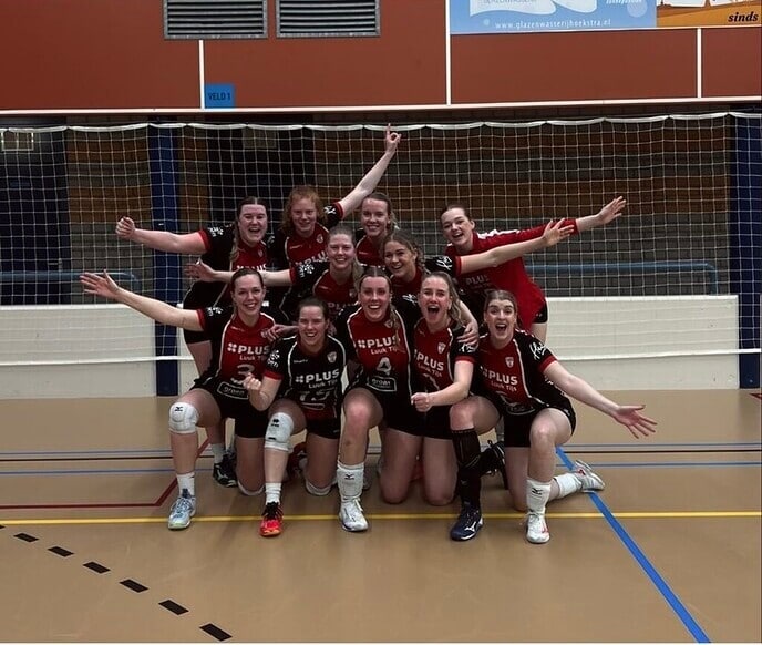 Het wedstrijdverslag van Flash Nieuwleusen Dames 1 - Foto: Ingezonden foto