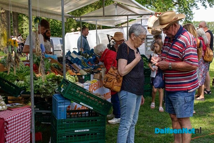 Thema voorjaar op de Boerenmarkt 21 maart - Foto: Paul Scholten