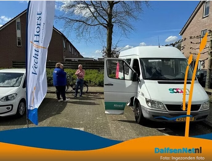Vechthorst en Saam, staan woensdag aan het Meesterserf