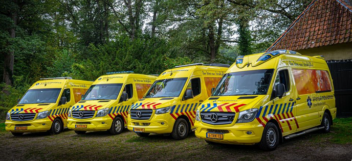 Vrijwilligers van de Wens Ambulance Oost-Nederland te gast - Foto: Ingezonden foto