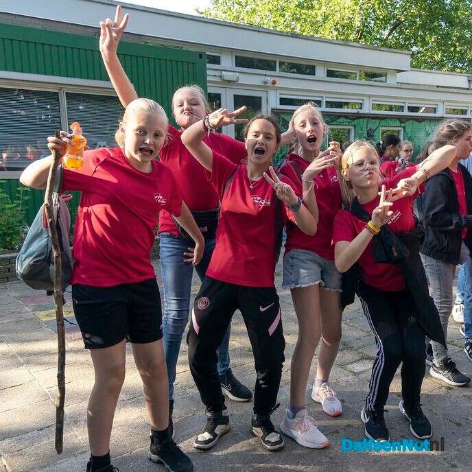 Wandeldriedaagse Dalfsen 2024 (dag 1) - Foto: Paul Scholten