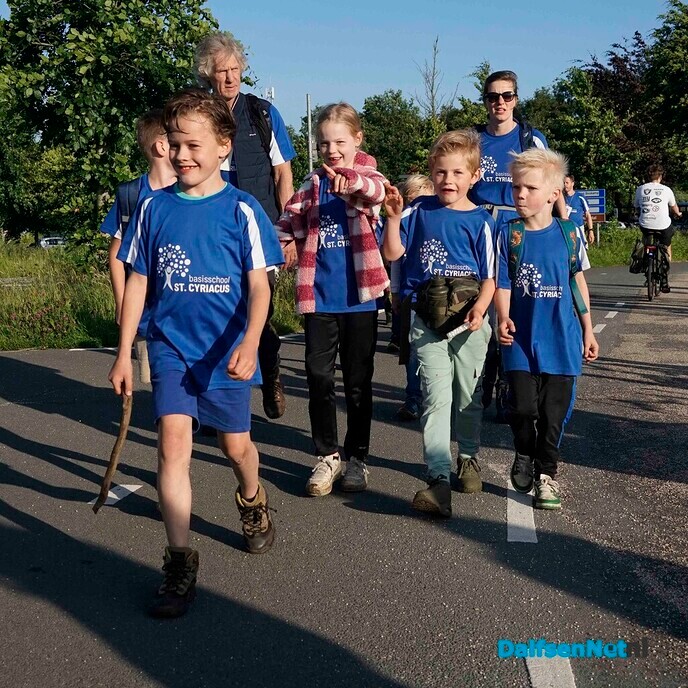 Wandeldriedaagse Dalfsen 2024 (dag 1) - Foto: Paul Scholten