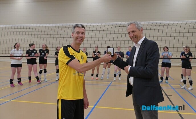 Eerste sportpenning 2024 voor Heren 1-team Vollybalvereniging Dalvo - Foto: Johan Bokma
