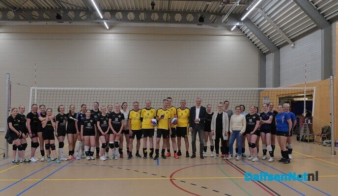 Eerste sportpenning 2024 voor Heren 1-team Vollybalvereniging Dalvo - Foto: Johan Bokma