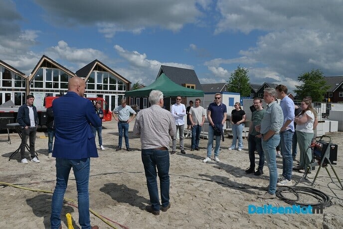 In Nieuwleusen is in een CPO verband gestart met de bouw van de tien starterswoningen - Foto: Johan Bokma