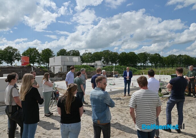 In Nieuwleusen is in een CPO verband gestart met de bouw van de tien starterswoningen - Foto: Johan Bokma