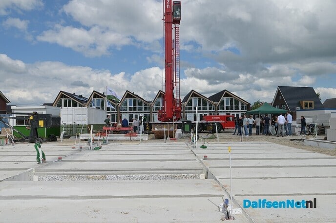 In Nieuwleusen is in een CPO verband gestart met de bouw van de tien starterswoningen - Foto: Johan Bokma
