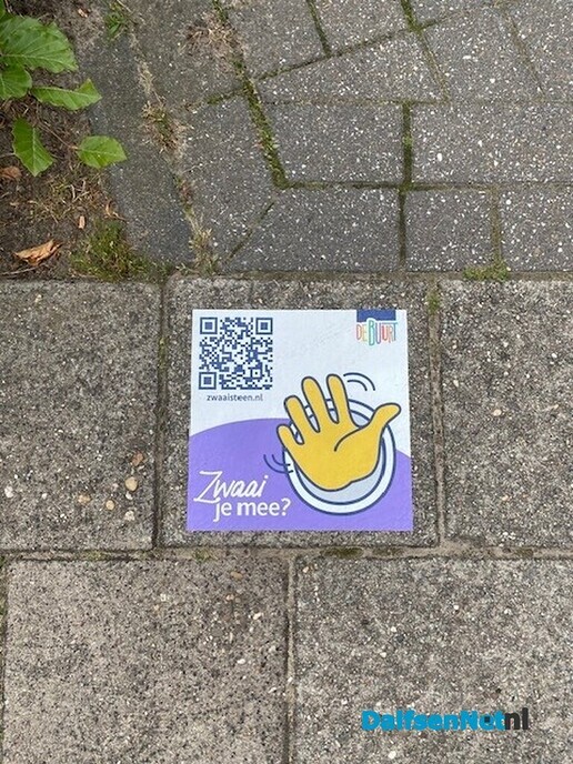 Een zwaaisticker op de stoep van Rosengaerde - Foto: Ingezonden foto