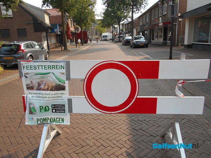 Heino maakt zich op voor hun jaarfeest