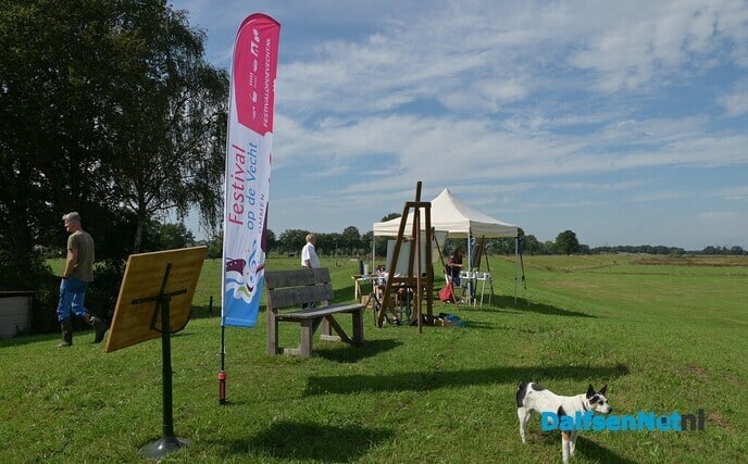 Een zonovergoten dag tijdens Festival de Vecht - Foto: Johan Bokma