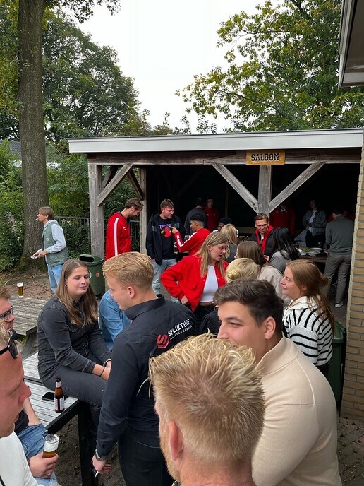 Knallende seizoen opening met Harm Wolters - Foto: Ingezonden foto