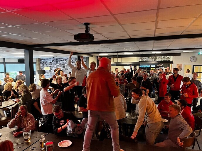 Knallende seizoen opening met Harm Wolters - Foto: Ingezonden foto