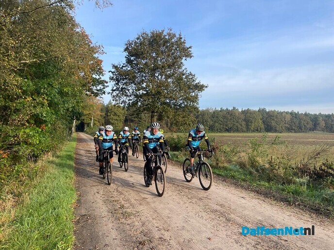 Toerclub Dalfsen al gravelend door de Achterhoek - Foto: Ingezonden foto