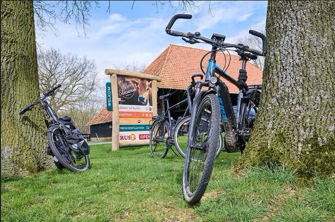 Sfeervolle herfstmarkt bij Jersey koeien Klein Slendebroek - Foto: Ingezonden foto