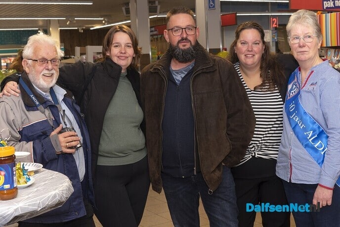 Het verhaal achter ‘Jannie Jansen jubileert bij ALDI’ - Foto: Paul Scholten