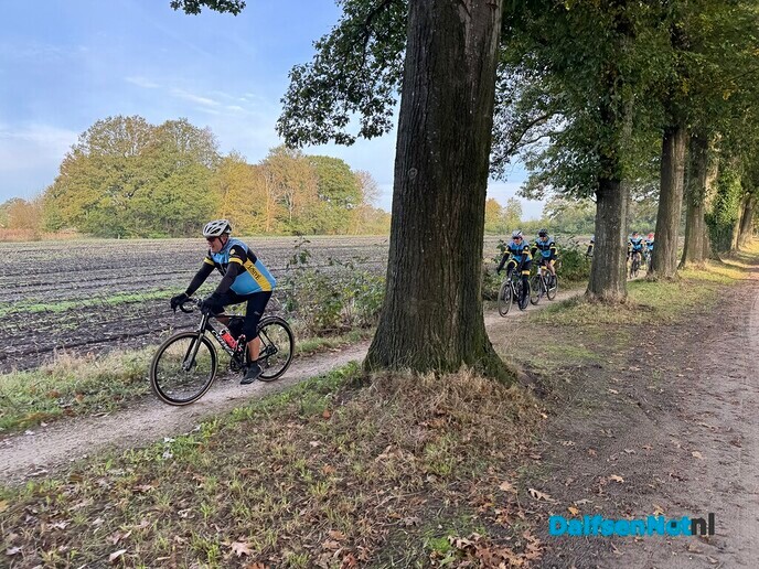 Toerclub Dalfsen al gravelend door de Achterhoek - Foto: Ingezonden foto