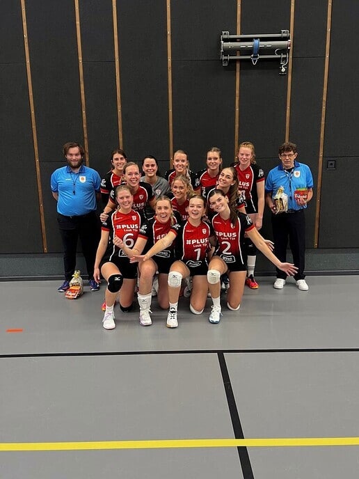 Het wedstrijdverslag van Flash Nieuwleusen Dames 1 - Foto: Ingezonden foto