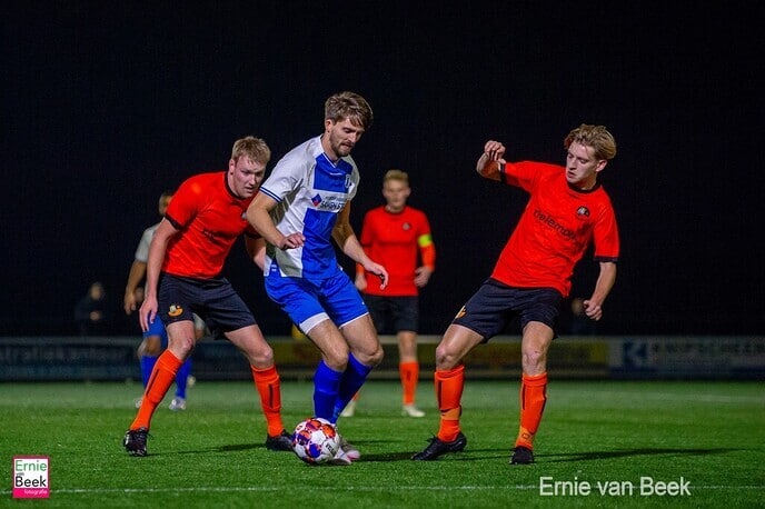 WHC maatje te groot voor S.V. Nieuwleusen - Foto: Ingezonden foto