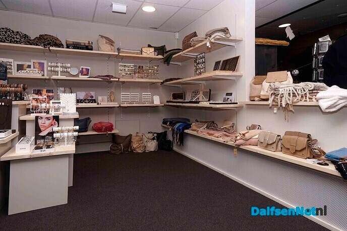 Winkel ‘Mooibijveerle’ trok veel bezoekers/klanten - Foto: Paul Scholten