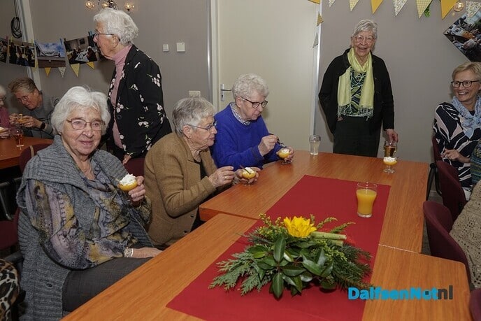 De Zonnebloem afdeling Dalfsen vierde jubileumfeest - Foto: Paul Scholten
